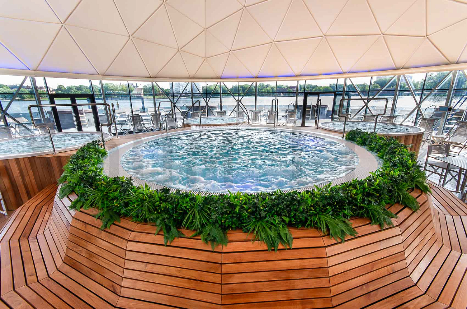 СПА зона №1 пляж на воде "Посейдон"