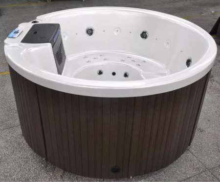 Gidromassazhnyy_basseyn_SPA_Joyee_Budapest_31.970